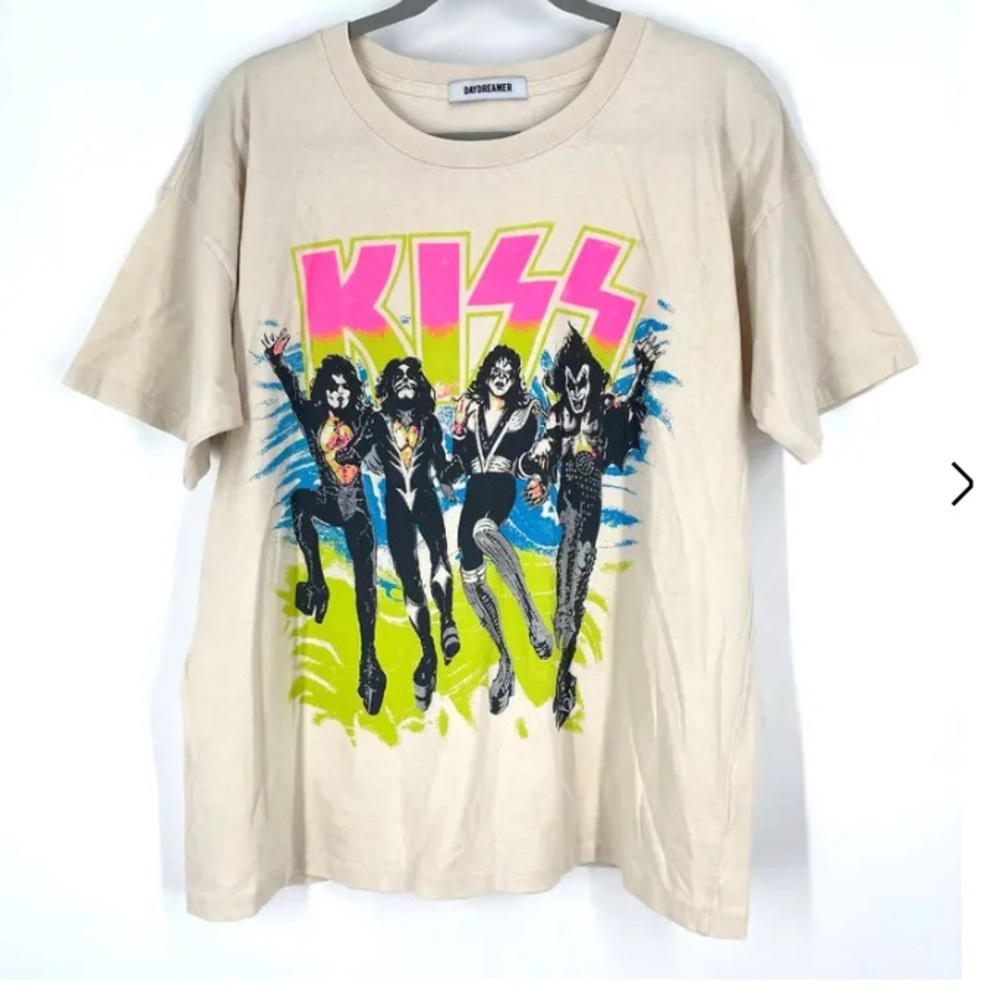 KISS 💋 Graphic T-Shirt